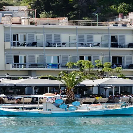 Hotell Agamemnon 3*