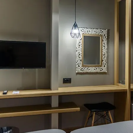 Agamemnon Hotel