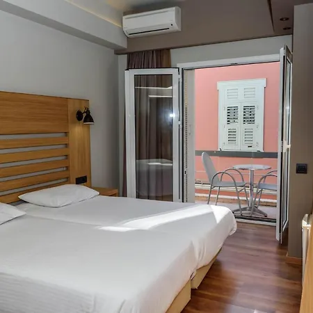 阿伽门农酒店 3*